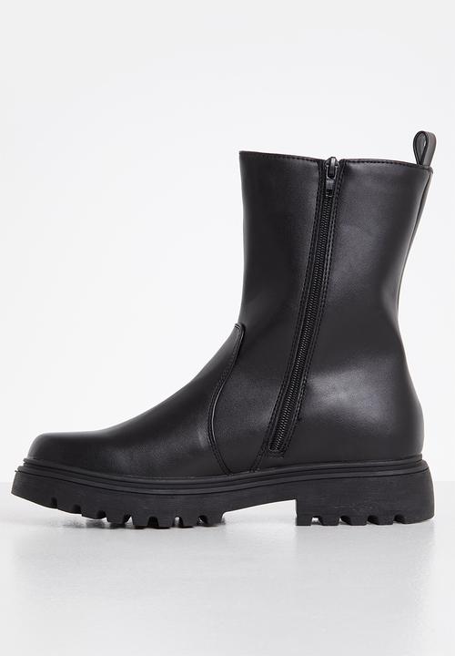 Madison® - Stacy chunky chelsea boot - black