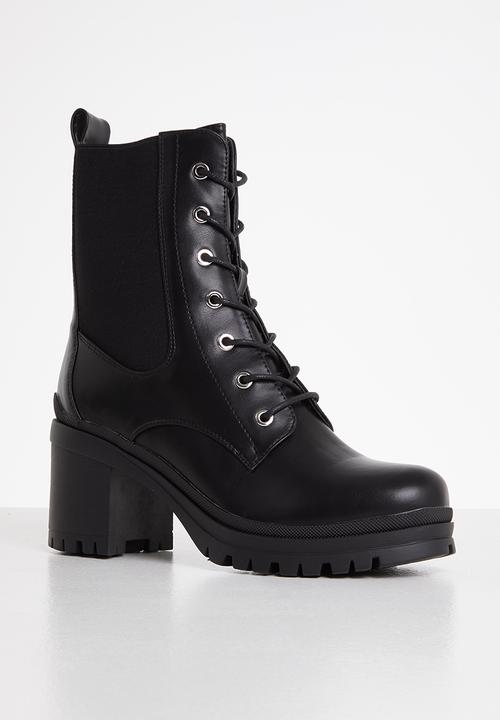 Plum - Ivory lace-up combat boot - black