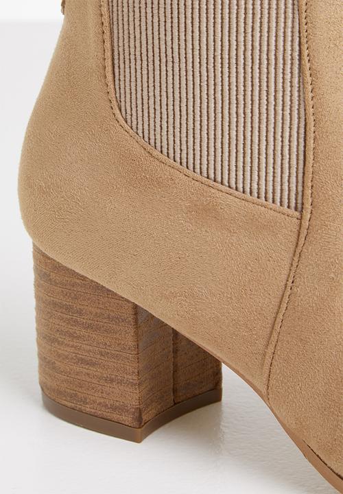 edit - Jalila ankle boot - beige