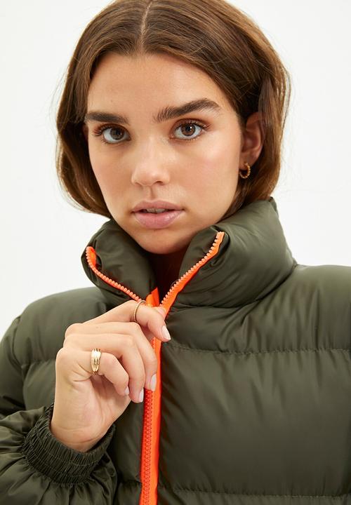 Trendyol - Neon zipper detailed puffer jacket - khaki