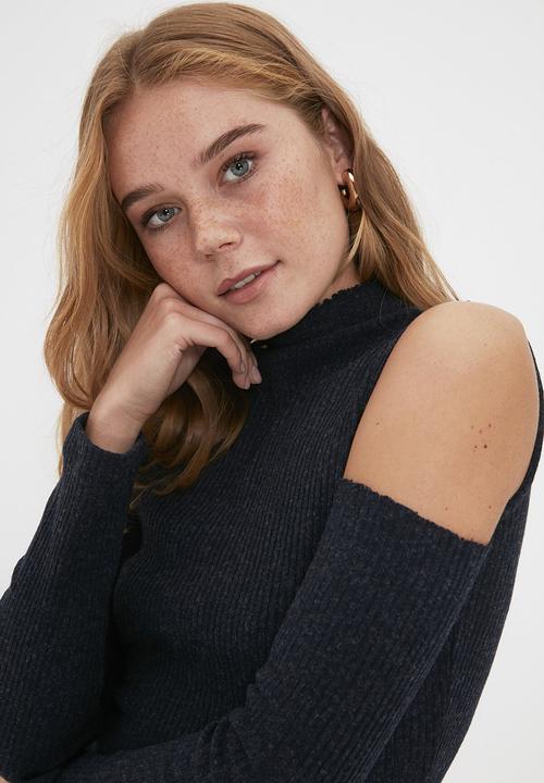 Trendyol - Cold shoulder collar knit dress - navy