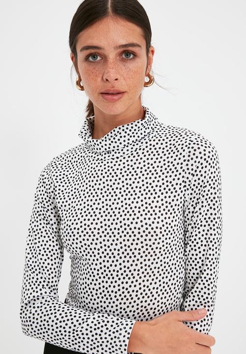 Trendyol - Stand up collar polka dot knitted bodysuit - white & black