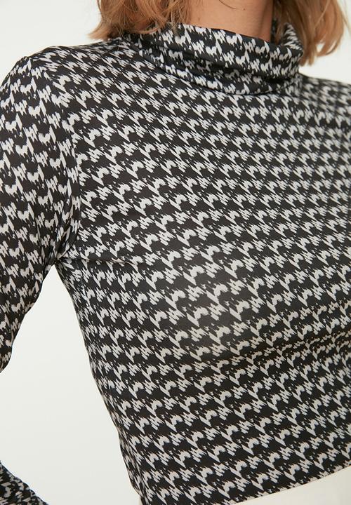 Trendyol - Turtleneck snap knitted bodysuit  - black