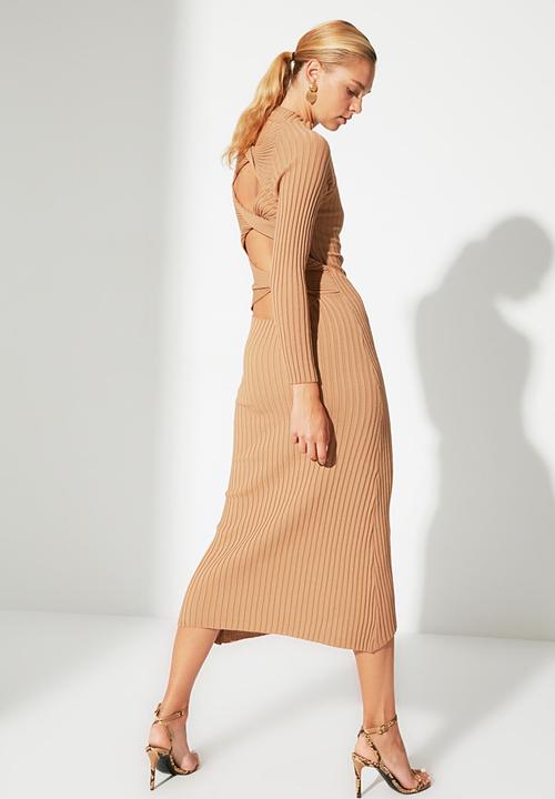 Trendyol - Ribbed low back knitwear dress - camel