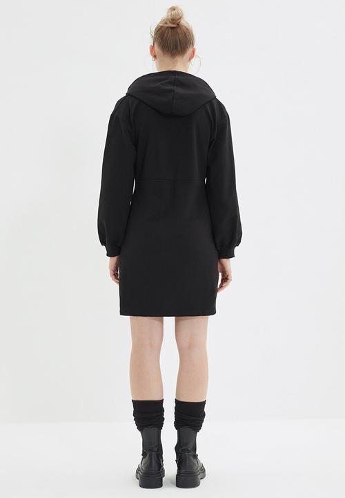 Trendyol - Zippered and hooded mini slim knitted dress - black