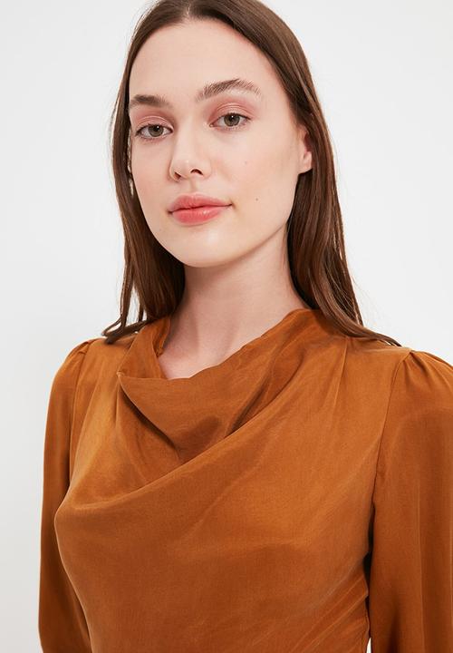 Trendyol - Tall collar detailed dress - camel
