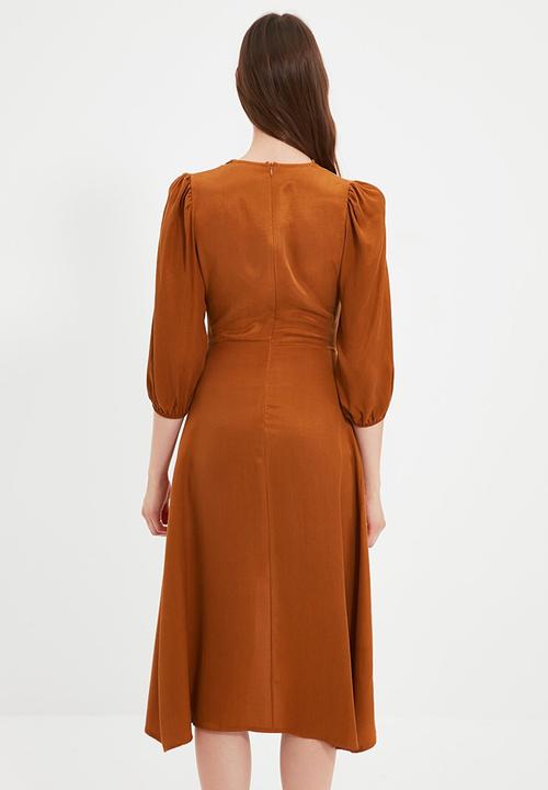 Trendyol - Tall collar detailed dress - camel