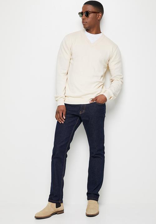 Lark & Crosse - Slim fit v-neck pullover - stone