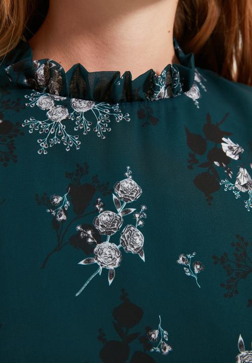Trendyol - Floral patterned dress - green