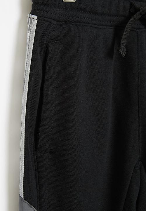 Nike - Nkb elevated trims pant - black