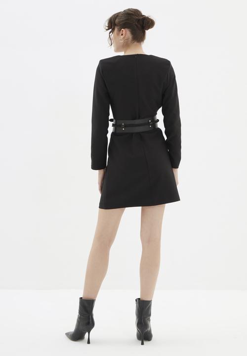 Trendyol - Belted dress - black