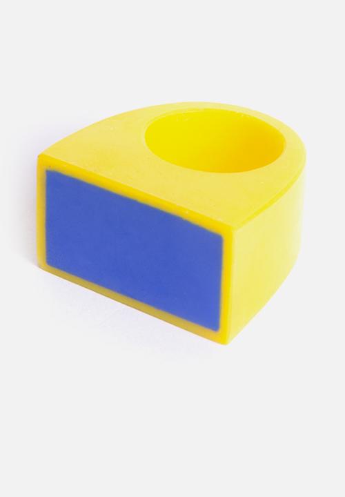 Pina Jewels - Resin block ring - blue/yellow