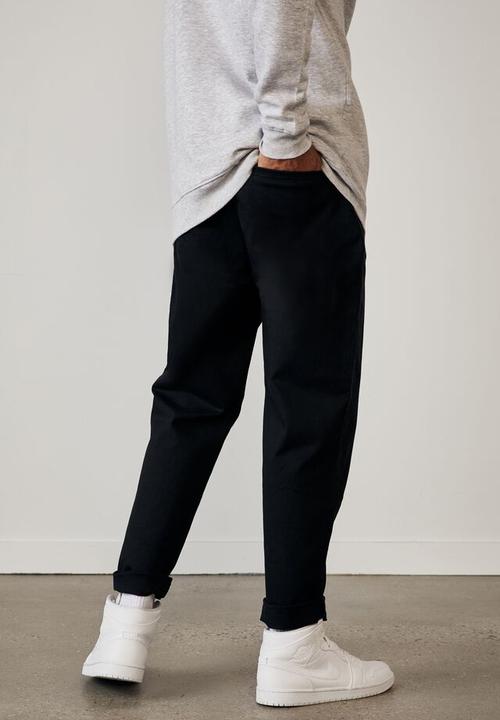 Factorie - Relaxed fit chino - black