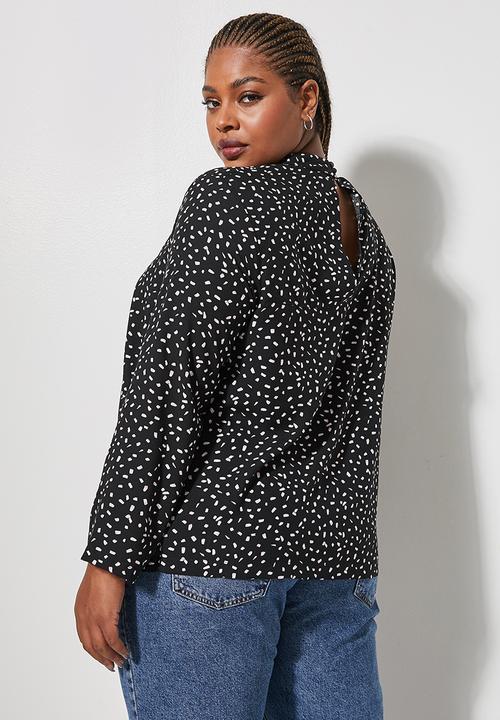 Superbalist - Funnel neck shell - black & white