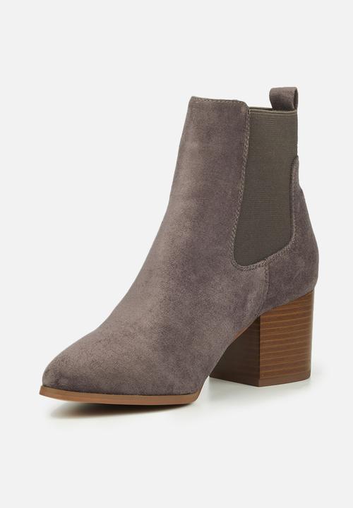Miss Black - Eros1 chelsea boot - grey