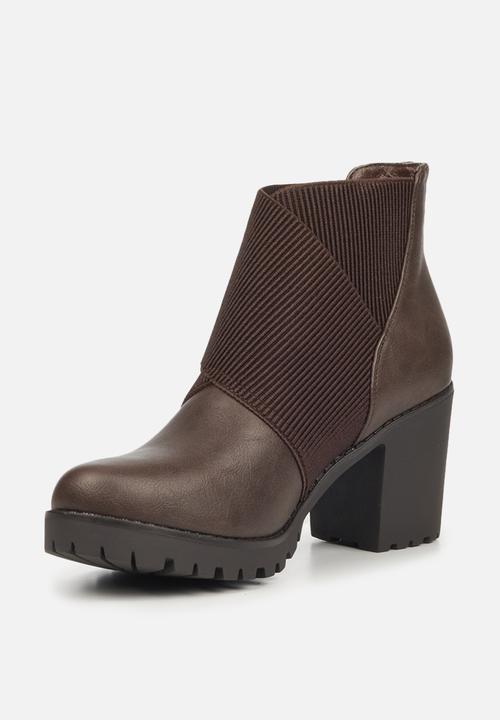 Butterfly Feet - Esther 2 ankle boot - chocolate