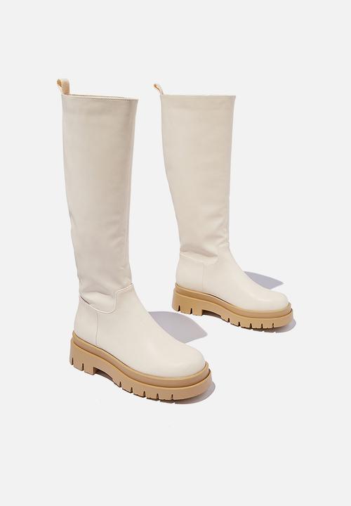 Cotton On - Mackenzie combat tall gusset boot - ecru & gum