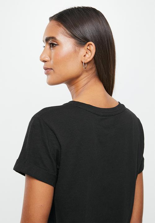 GUESS - Es short sleeve Guess 1981 roll cuff tee - jet black