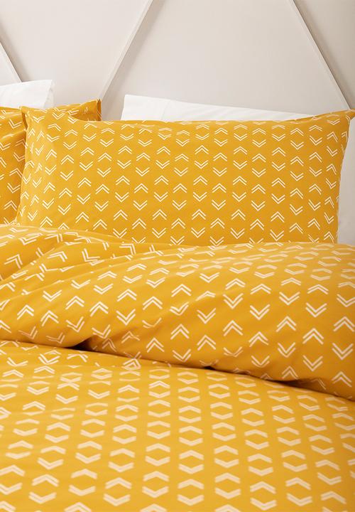 Linen House - Marlow duvet cover set - mustard