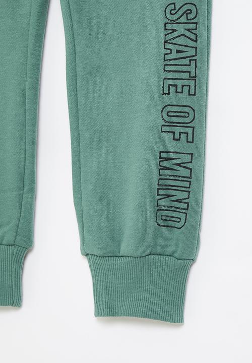 Cotton On - Marlo trackpant - turtle green/ skate of mind