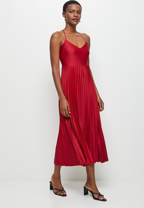 MILLA - Pleated cami midi dress - deep red