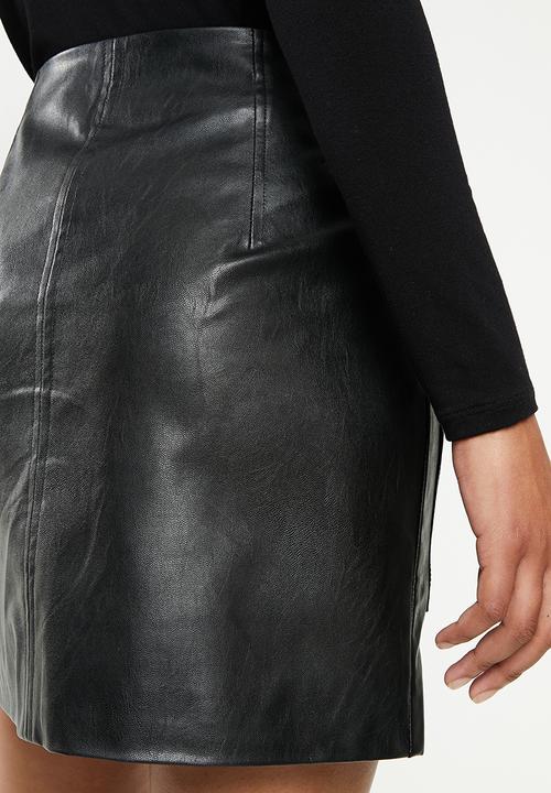 Stella Morgan - Pleather mini skirt - black