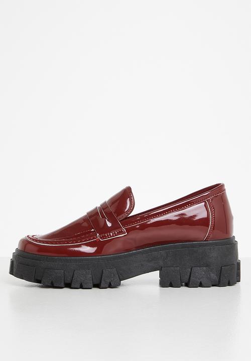 Jada - Chunky patent penny loafer - burgundy