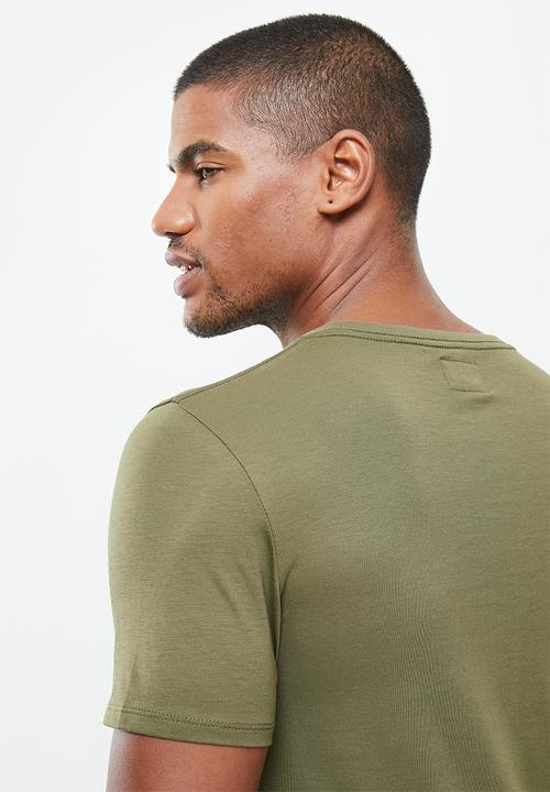 GUESS - Pima emb short sleeve tee - army olive