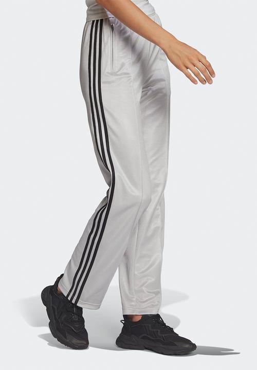 adidas Originals - Adicolor foundation pants - matte silver