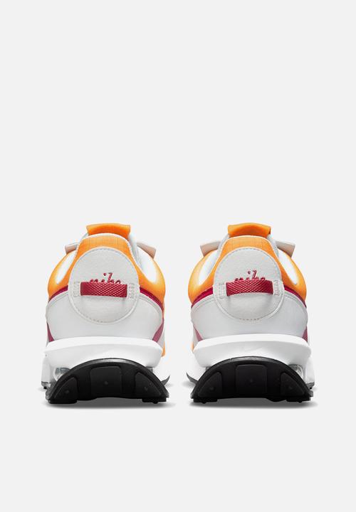 Nike - Air max pre-day - kumquat/pomegranate-photon dust-white