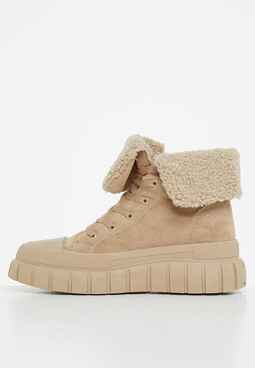 Footwork - Betsa chunky hiking boot - beige