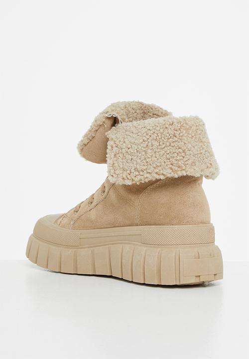 Footwork - Betsa chunky hiking boot - beige