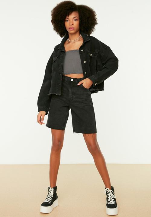 Trendyol - Frayed hem crop denim jacket - black