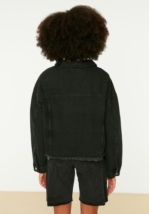 Trendyol - Frayed hem crop denim jacket - black