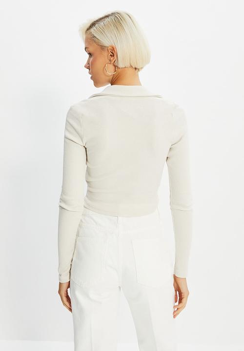 Trendyol - Pleated crop knitted blouse - ecru