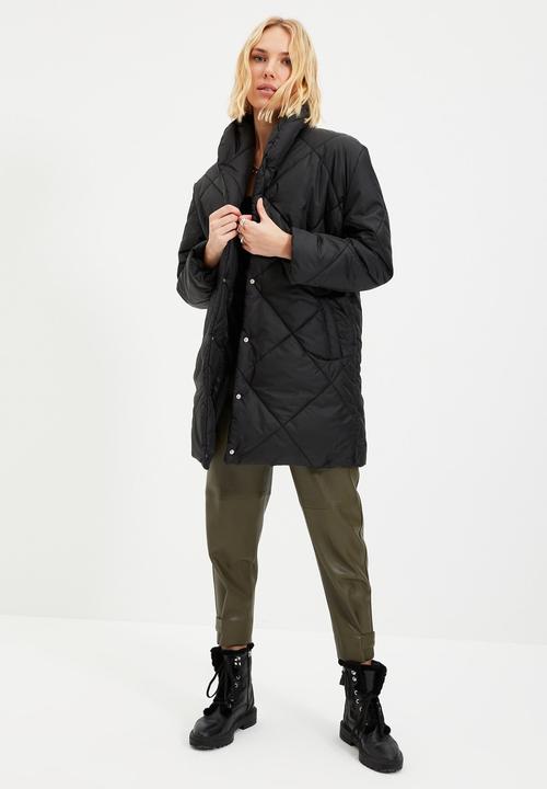 Trendyol - Oversize quilted down jacket - black