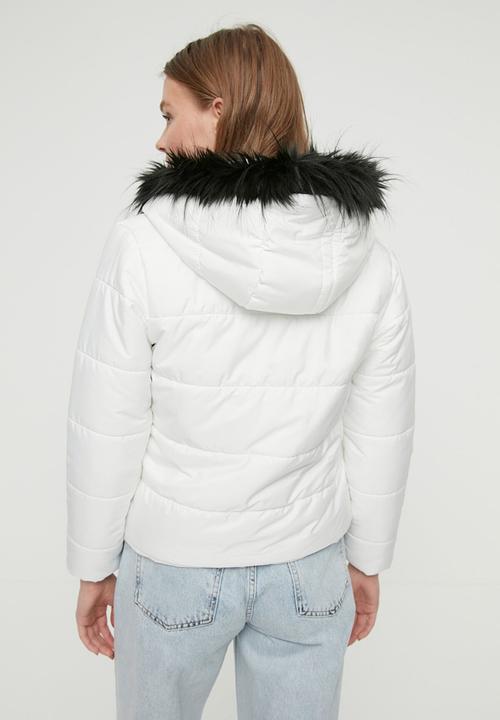 Trendyol - Fur hooded inflatable jacket - white