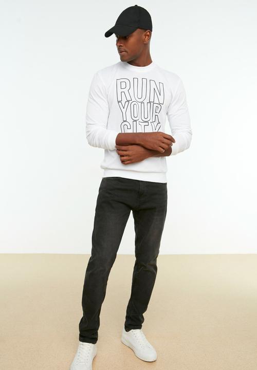 Trendyol - Run your city regular fit sweater - white