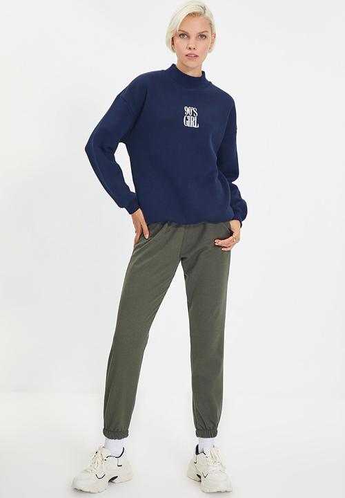 Trendyol - Embroidery basic knit  sweatshirt - navy