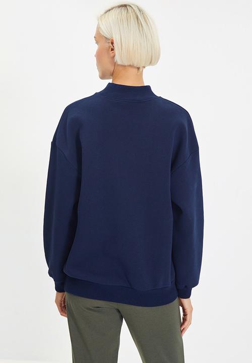 Trendyol - Embroidery basic knit  sweatshirt - navy