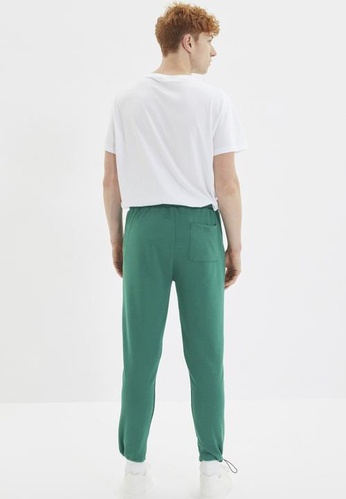 Trendyol - Printed regular fit sweatpants - green