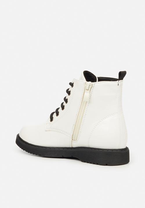 Little Miss Black - Nirvana girls ankle boot - white