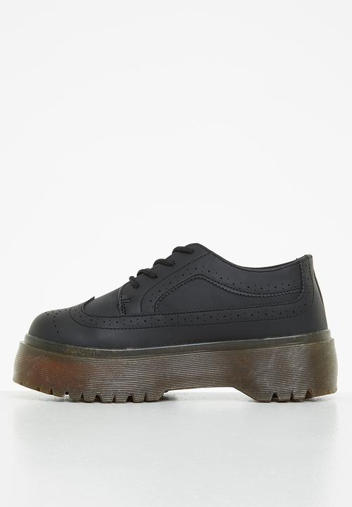 Jada - Chunky flatform derby - black