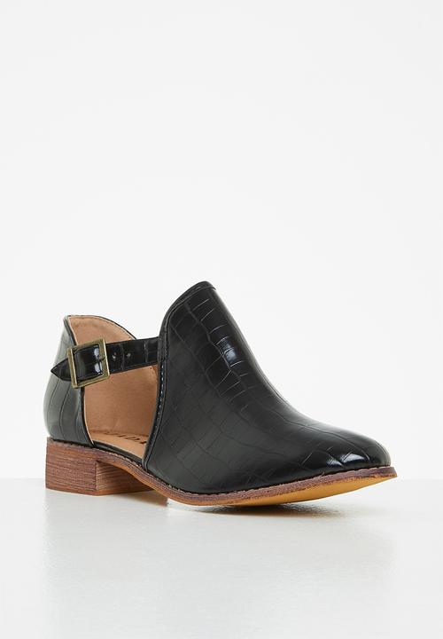 Jada - Cut out ankle bootie - black