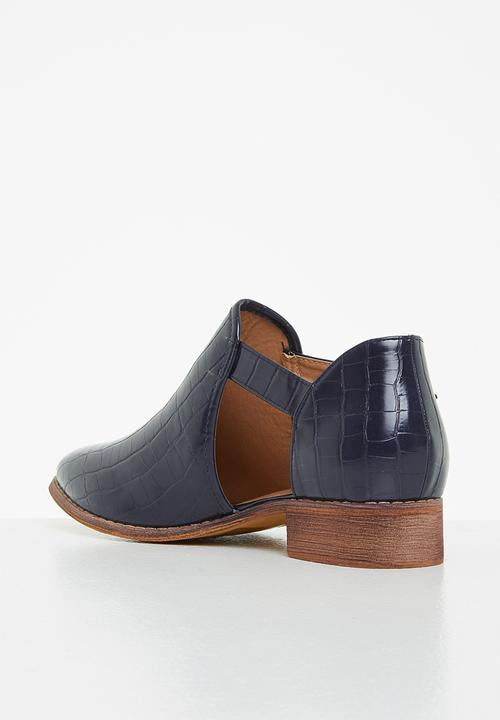 Jada - Cut out ankle bootie - navy