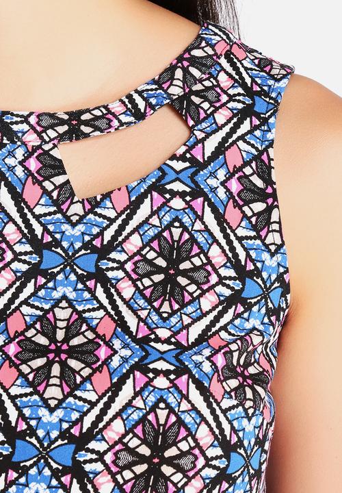 New Look - Theora Tribal Cut-out Shell Top