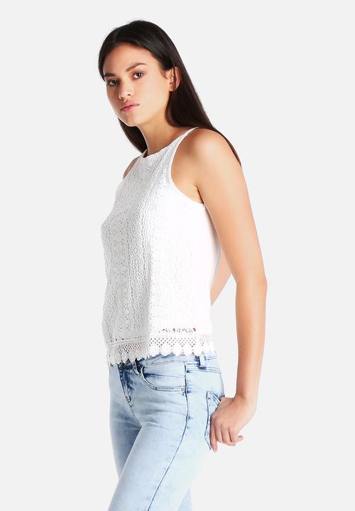 New Look - Guipure Lace Cut Away Shell