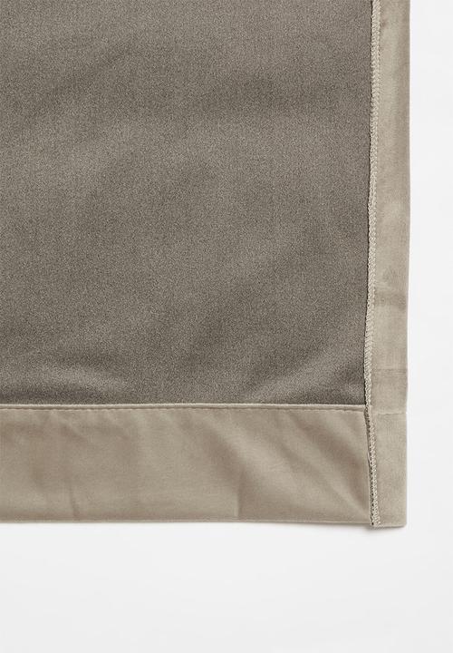 Sixth Floor - Velvet eyelet curtain 2 pack - natural grey