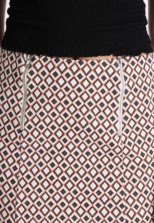 New Look - 70's Jersey Geo Jaquard Zip  A-Line Skirt