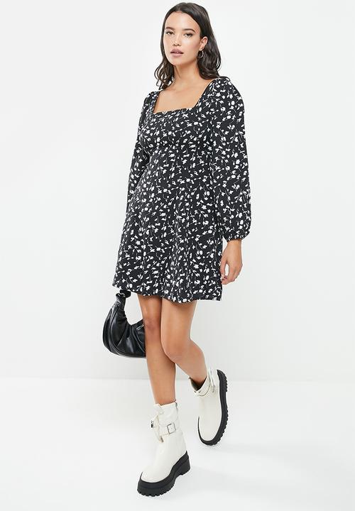 Missguided - Tie back long sleeve floral mini dress - black & white 
